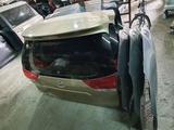 Крышка багажника на Toyota Sienna за 550 000 тг. в Алматы