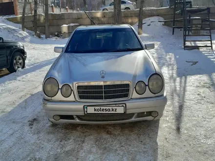 Mercedes-Benz E 230 1996 года за 2 250 000 тг. в Жезказган