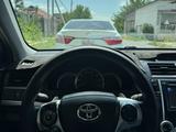 Toyota Camry 2013 года за 8 600 000 тг. в Шымкент – фото 5