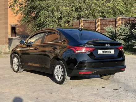 Hyundai Accent 2020 года за 7 800 000 тг. в Актобе – фото 4