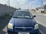Toyota Avensis 2004 годаүшін4 150 000 тг. в Талдыкорган – фото 2