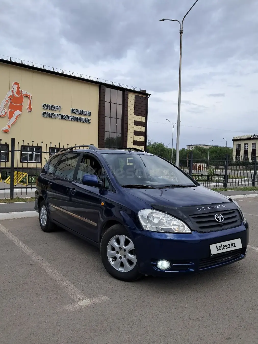 Toyota Avensis Verso, 2002