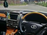Toyota Celsior 2003 годаүшін4 000 000 тг. в Жанаозен – фото 5