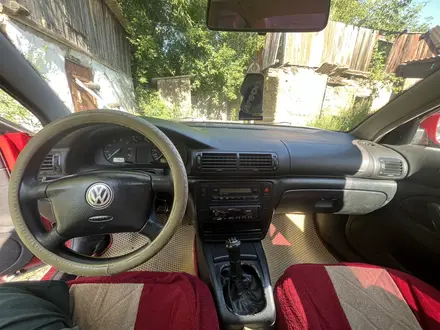 Volkswagen Passat 1997 года за 2 000 000 тг. в Семей – фото 10