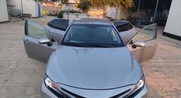 Toyota Camry 2021 года за 13 500 000 тг. в Актау