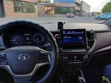 Hyundai Accent 2021 годаүшін8 200 000 тг. в Семей – фото 2