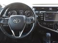 Toyota Camry 2019 года за 13 100 000 тг. в Атырау – фото 11