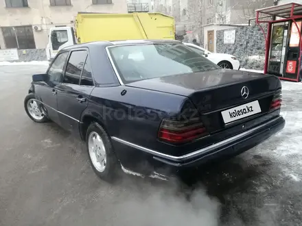 Mercedes-Benz E 300 1992 годаүшін1 700 000 тг. в Алматы