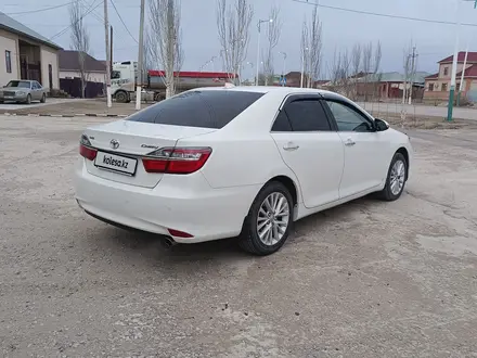 Toyota Camry 2015 года за 11 100 000 тг. в Кызылорда – фото 2