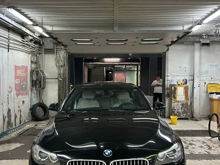 BMW 535 2016 года за 8 900 000 тг. в Алматы – фото 2