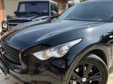 Infiniti QX70 2016 года за 18 500 000 тг. в Алматы – фото 2