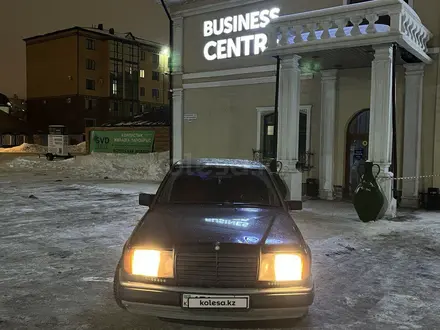 Mercedes-Benz E 260 1993 года за 1 600 000 тг. в Петропавловск – фото 5