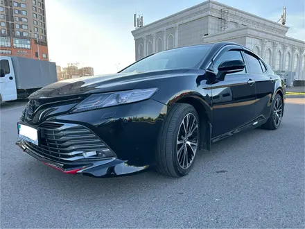 Toyota Camry 2019 года за 15 888 888 тг. в Астана – фото 2