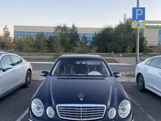 Mercedes-Benz E 320