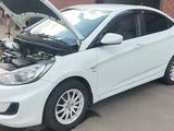 Hyundai Solaris 2013 года за 5 100 000 тг. в Сатпаев – фото 2