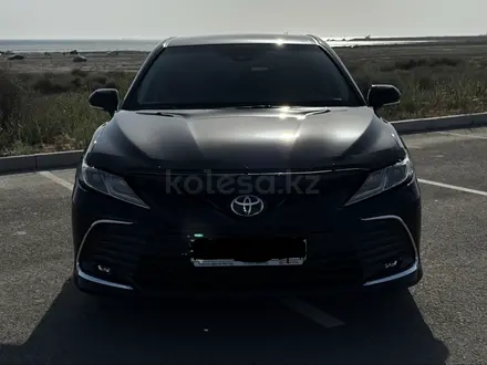 Toyota Camry 2023 года за 16 000 000 тг. в Актау – фото 2