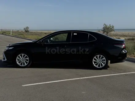 Toyota Camry 2023 года за 16 000 000 тг. в Актау – фото 7