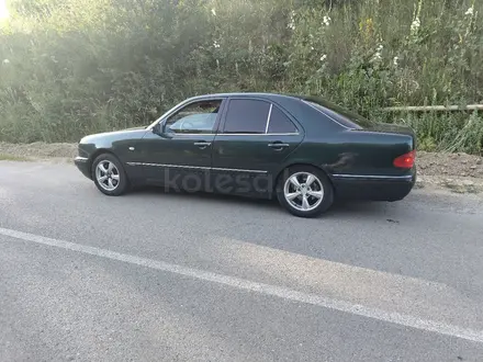 Mercedes-Benz E 230 1997 года за 3 000 000 тг. в Шымкент – фото 7