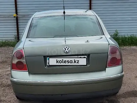 Volkswagen Passat 2001 года за 2 000 000 тг. в Караганда – фото 4