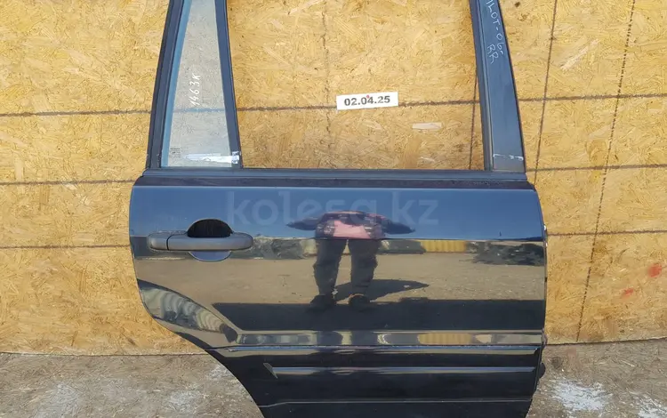 ДВЕРЬ ЗАДНЯЯ ПРАВАЯ (ЧЕРНЫЙ) за 50 000 тг. в Алматы