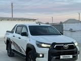 Toyota Hilux 2023 года за 23 500 000 тг. в Актау