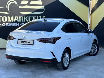 Hyundai Accent 2020 года за 8 450 000 тг. в Атырау – фото 4