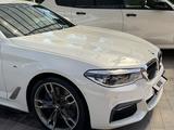 BMW 540 2018 года за 25 500 000 тг. в Алматы – фото 2