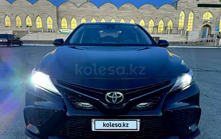 Toyota Camry 2021 годаfor8 200 000 тг. в Уральск