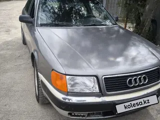 Audi 100