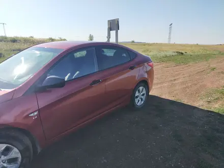 Hyundai Accent 2015 года за 4 300 000 тг. в Актобе – фото 2