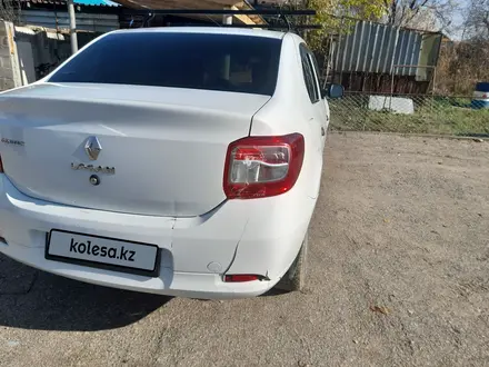 Renault Logan 2015 года за 2 400 000 тг. в Боралдай – фото 3