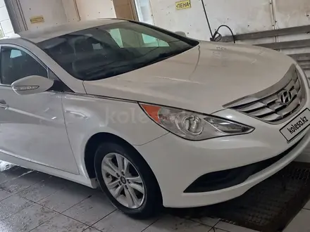 Hyundai Sonata 2014 года за 5 000 000 тг. в Актобе – фото 3