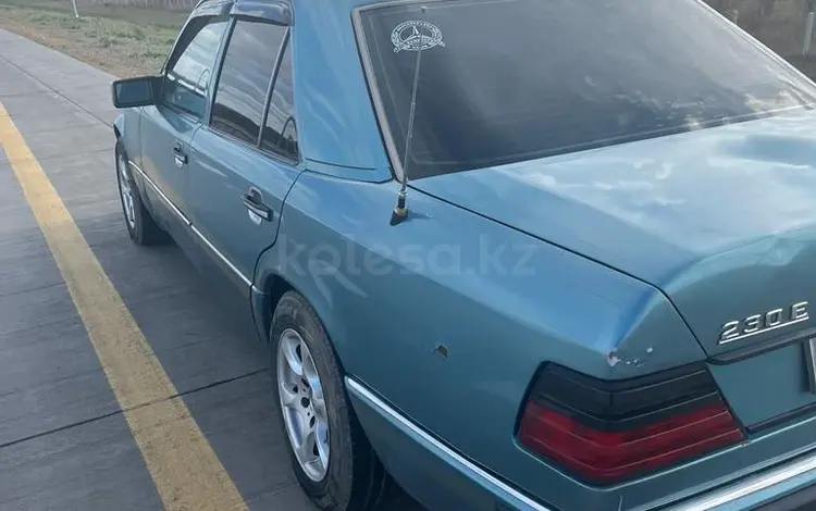 Mercedes-Benz E 230 1992 годаfor1 400 000 тг. в Караганда