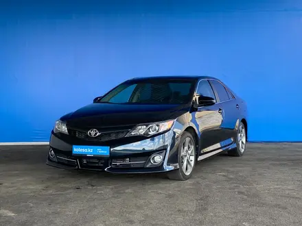 Toyota Camry 2014 года за 8 380 000 тг. в Шымкент