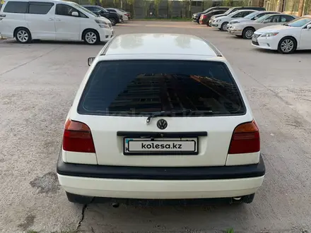 Volkswagen Golf 1993 годаүшін1 600 000 тг. в Алматы – фото 2
