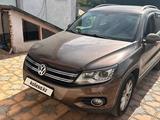 Volkswagen Tiguan 2014 годаfor6 600 000 тг. в Алматы