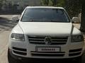 Volkswagen Touareg 2004 года за 5 750 000 тг. в Алматы – фото 3