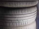 Комплект дисков с шинами за 150 000 тг. в Семей – фото 2