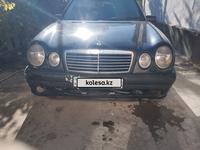 Mercedes-Benz E 230 1998 годаүшін2 000 000 тг. в Тараз