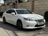 Lexus ES 250 2014 годаfor12 900 000 тг. в Алматы