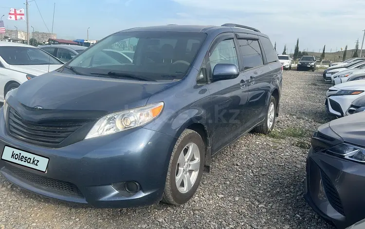 Toyota Sienna 2014 года за 5 000 000 тг. в Актау