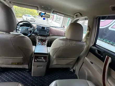 Toyota Highlander 2011 года за 12 500 000 тг. в Усть-Каменогорск – фото 8
