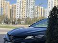 Toyota Camry 2019 года за 14 900 000 тг. в Алматы – фото 2