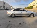 BMW 528 1999 года за 4 000 000 тг. в Тараз – фото 2