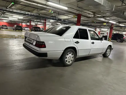 Mercedes-Benz E 230 1991 года за 1 850 000 тг. в Алматы – фото 3