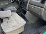 Volkswagen Transporter 2001 года за 3 000 000 тг. в Шымкент – фото 4
