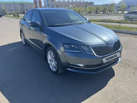 Skoda Octavia 2018 года за 10 000 000 тг. в Уральск – фото 2