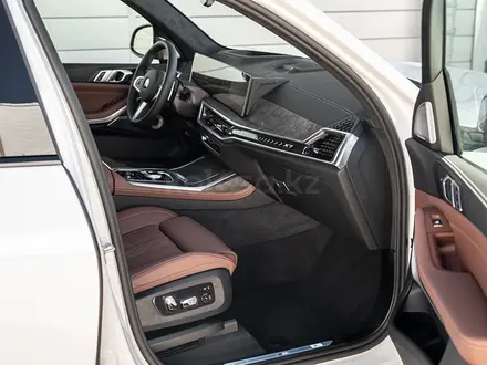 BMW X7 XDrive 40i 2025 года за 89 757 038 тг. в Астана – фото 9