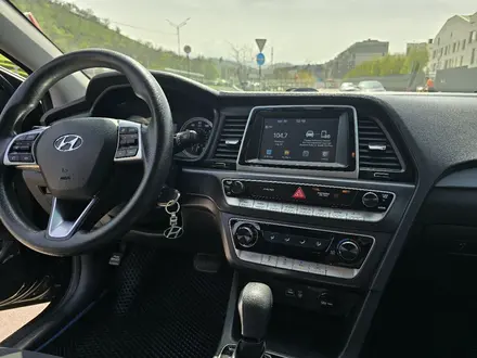 Hyundai Sonata 2018 года за 8 445 000 тг. в Алматы – фото 9