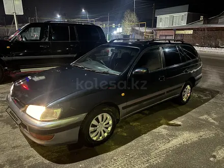 Toyota Caldina 1995 года за 1 900 000 тг. в Алматы – фото 2